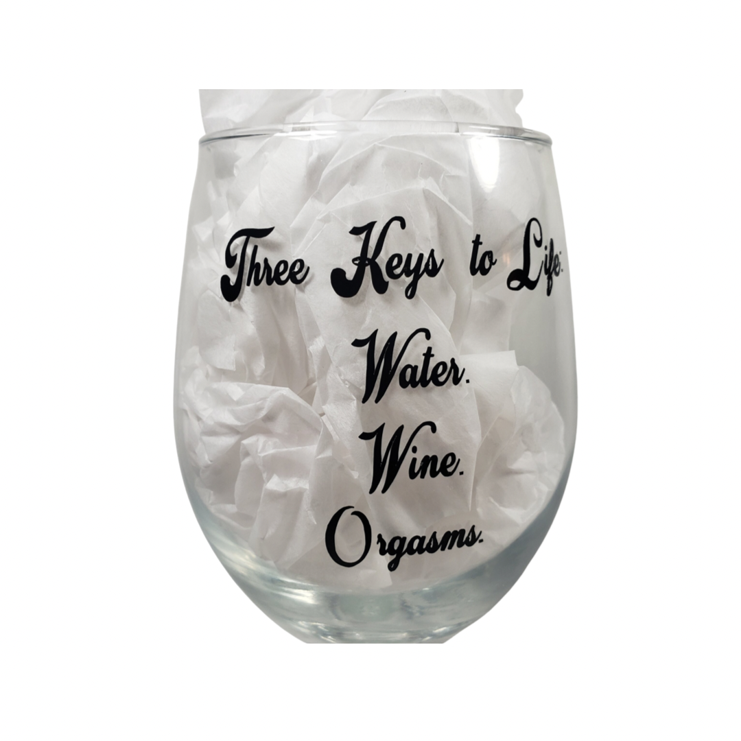 Kiva Three Keys Wine Glass